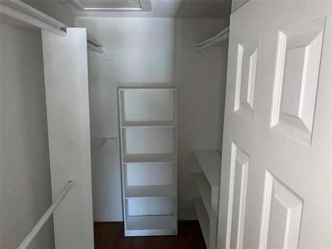 Building Photo - 1500 Bay Area Blvd