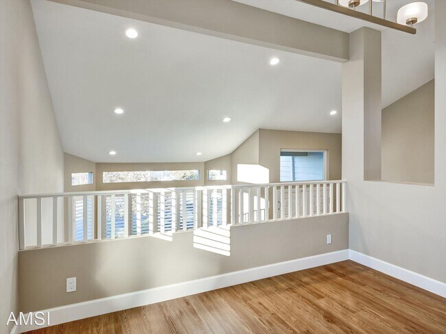 Building Photo - 4 br, 2 bath House - 1101 Rock Creek Way