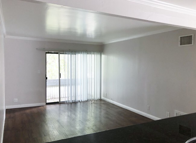 Building Photo - 18620 Hatteras St