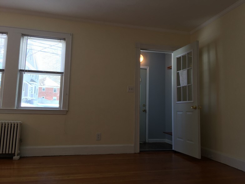 Building Photo - 38 Blake St