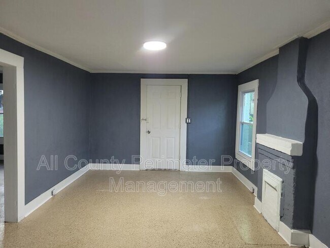 Building Photo - 2177 Adams Ave