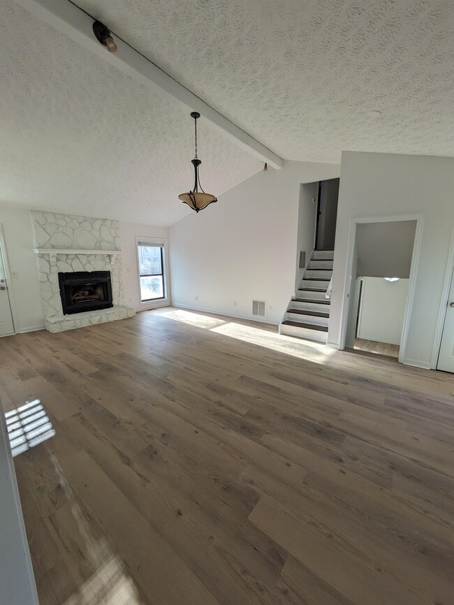 Building Photo - 810 Allatoona Crest