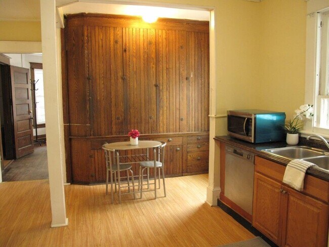 kitchen 1 - 409 Dryden Rd