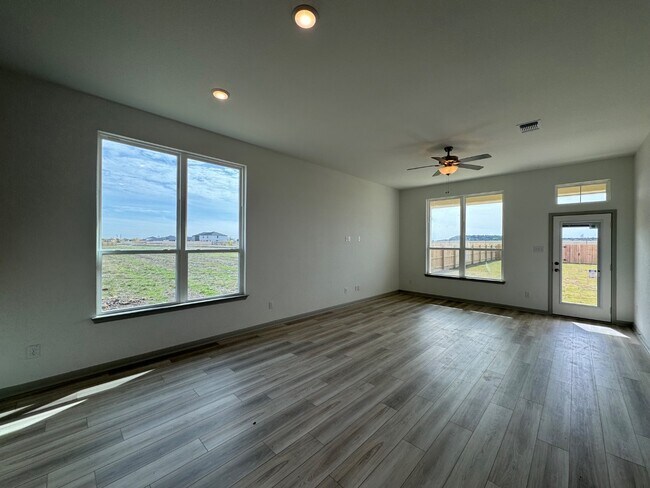 Building Photo - 6910 McGregor Lp