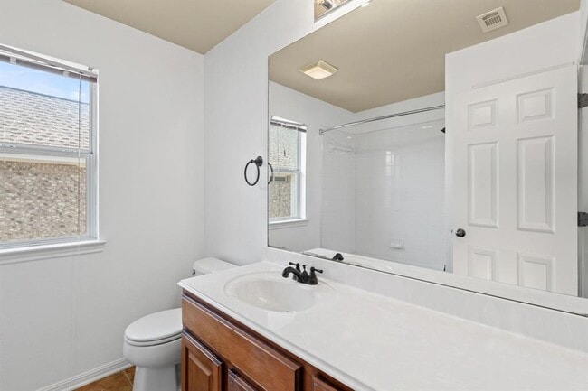 Building Photo - 16304 Fincastle Dr