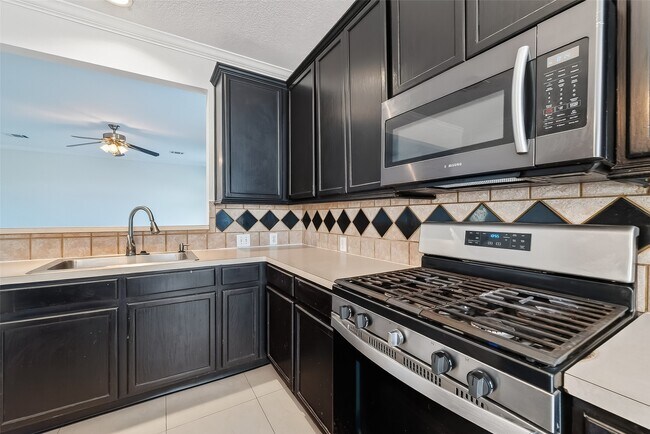 Building Photo - 19326 Colony Trail Ln