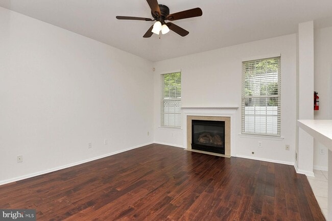 Building Photo - 26 Normandy Dr