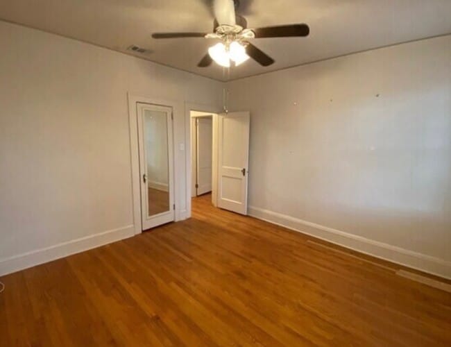 Building Photo - 2839 St Johns Ave