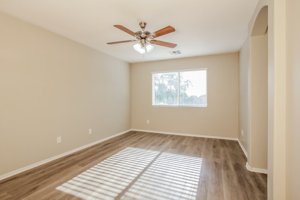 Building Photo - 2652 S 89th Dr