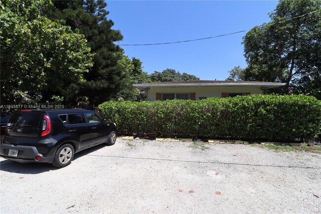 Building Photo - 777 NE 85th St