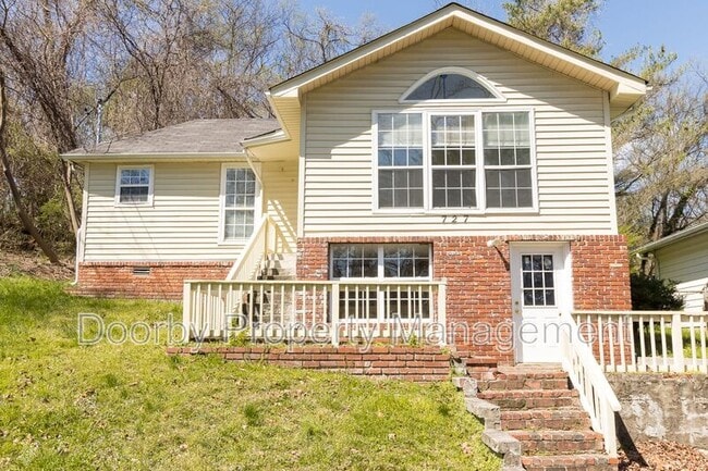 Building Photo - 727 Talley Rd