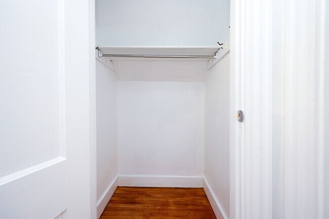 Building Photo - 5 Chauncy St