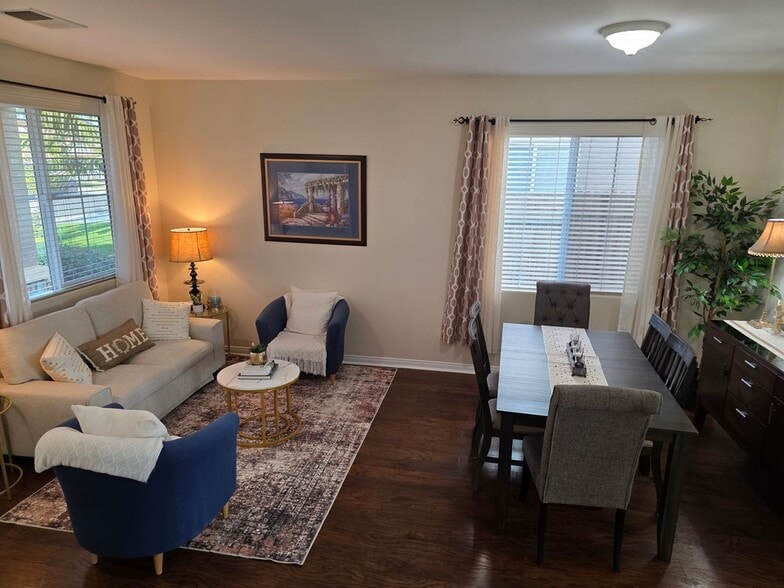 Building Photo - 10403 Coconut Grove Ct