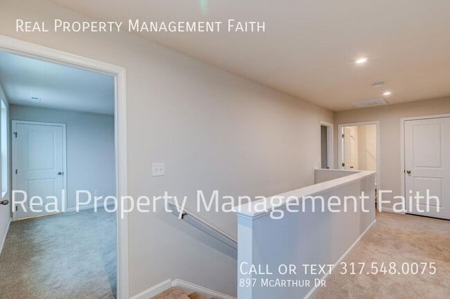 Building Photo - 897 McArthur Dr