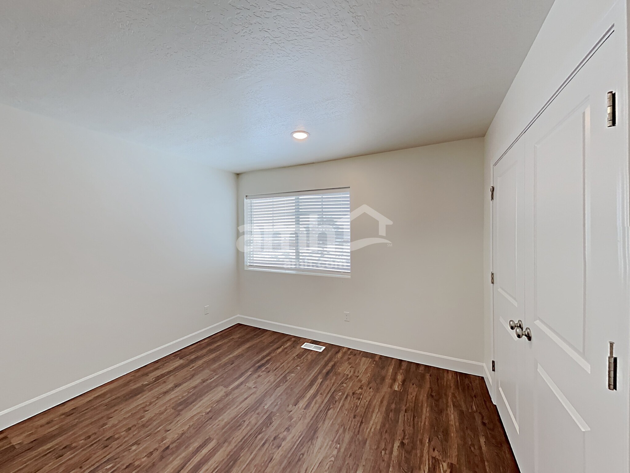 Building Photo - 1369 Perelle Ln