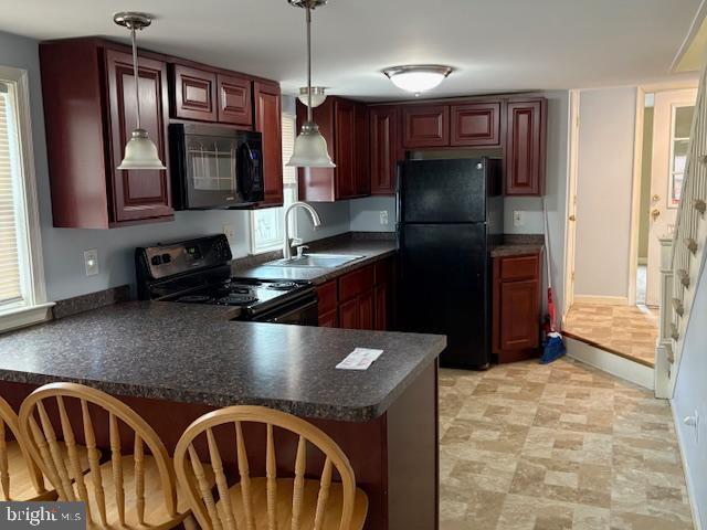 Building Photo - 13 E Millbrooke Ave