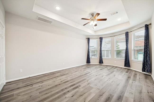 Building Photo - 24918 Meadowthorn Crest Ln