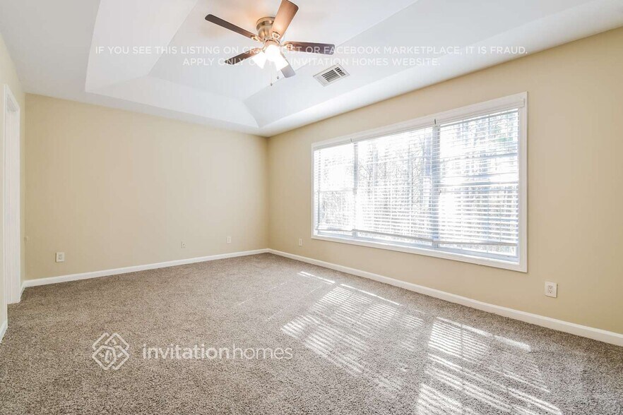 Building Photo - 169 Stoneforest Dr