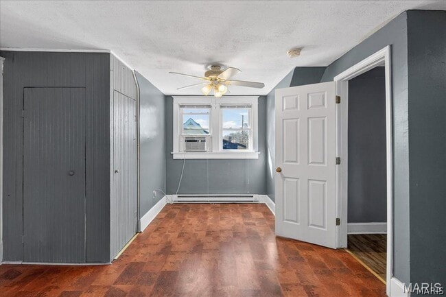 Building Photo - 221 Lebanon Ave