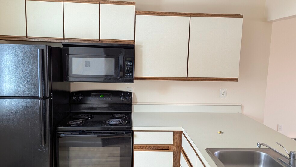 Building Photo - 4051 Oneida St