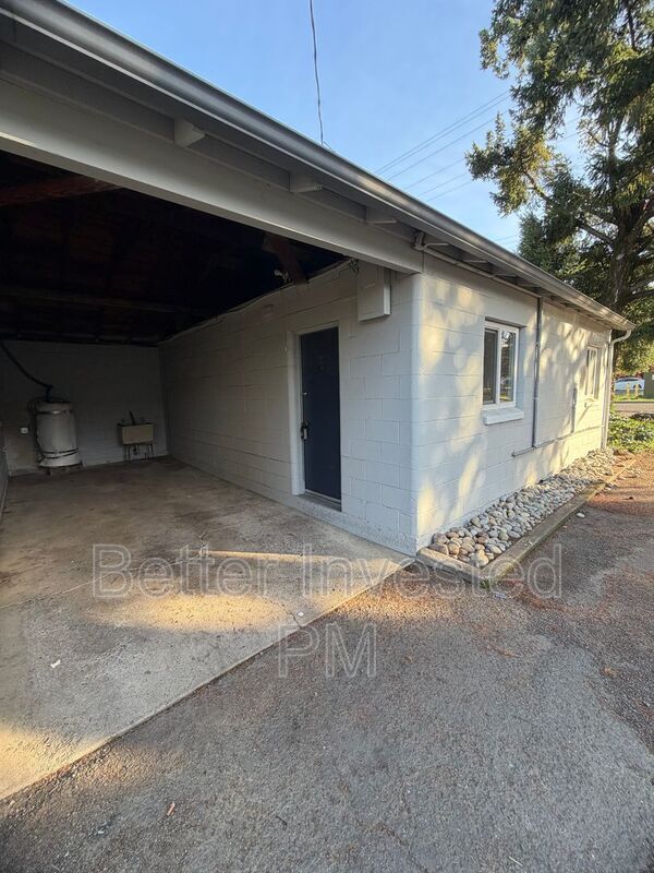 Building Photo - 540 Talmage Rd