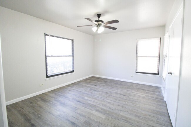 Building Photo - 434 Cosgrove St