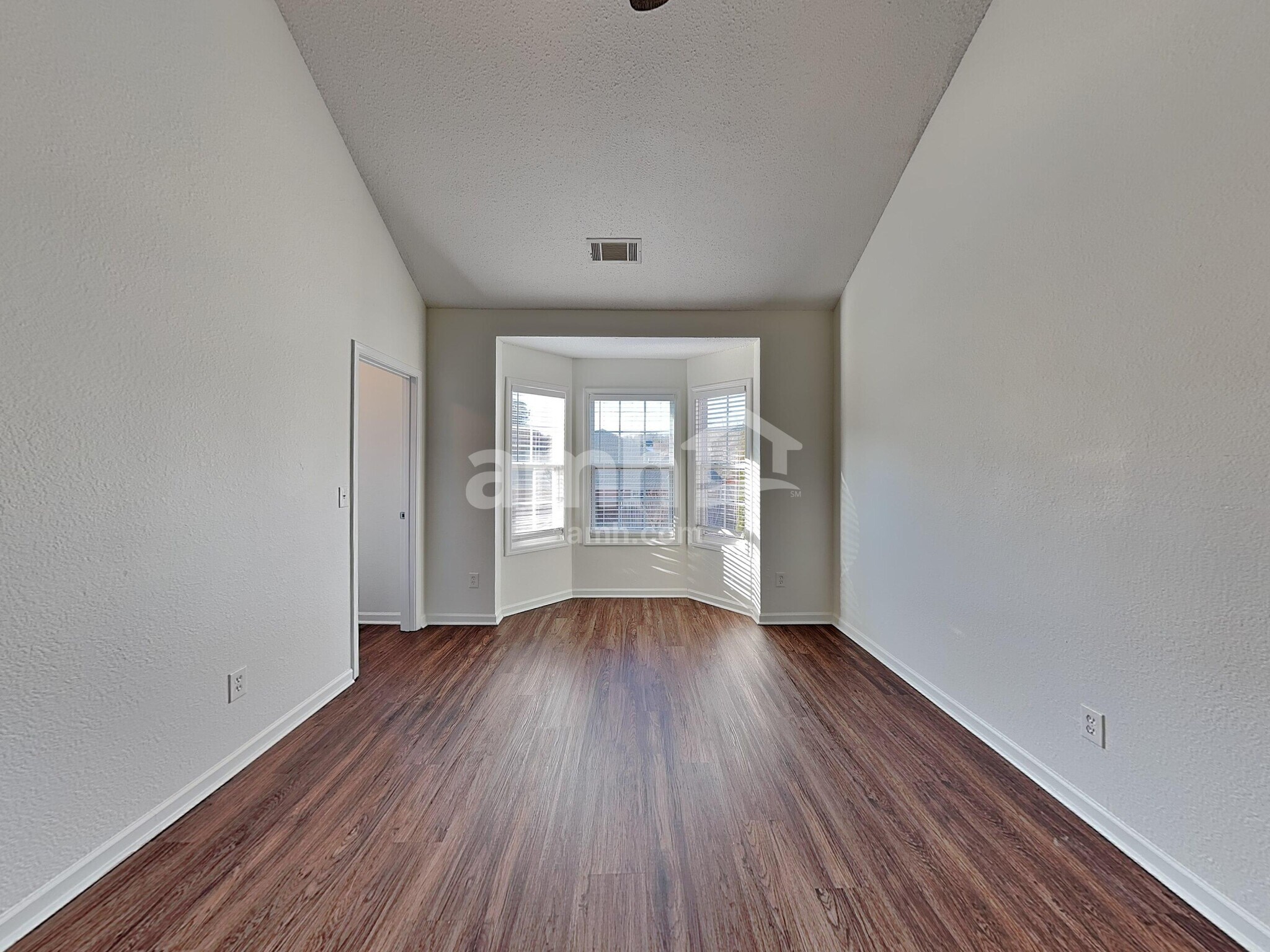 Building Photo - 2613 Newtons Crest Cir