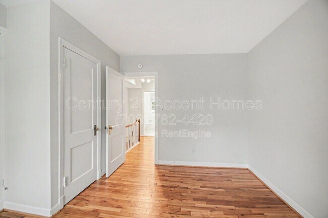 Building Photo - 1510 S Edgewood St