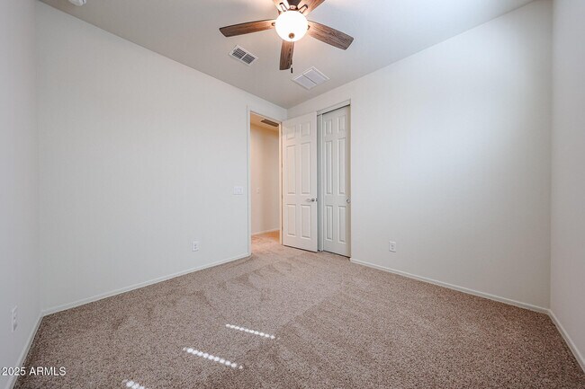 Building Photo - 7162 W Hedge Hog Pl