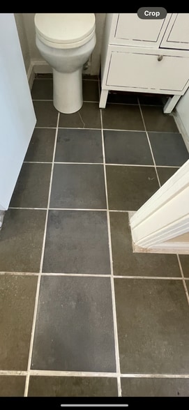 Building Photo - 1124 Laurel Ave