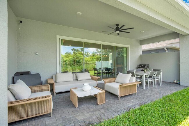 Building Photo - 14189 Larkspur Lake Dr