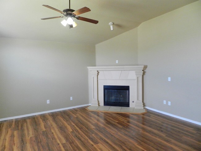 Building Photo - 4827 Southwest Waterstone Place