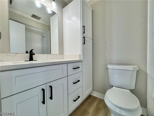Building Photo - 7346 Captiva Blvd