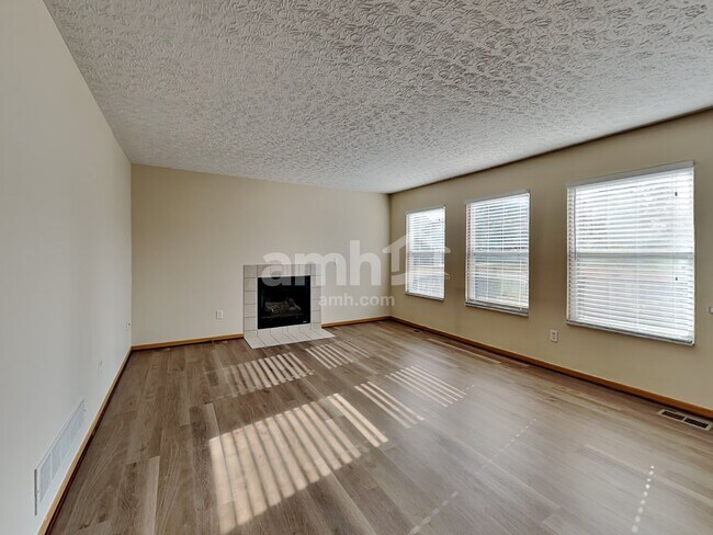 Building Photo - 8510 Reynoldswood Dr