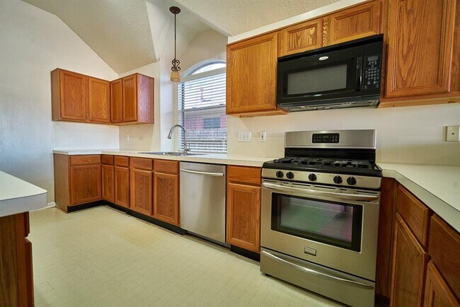 Building Photo - 13410 Ryan Landing Dr