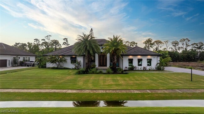 Building Photo - 15392 Old Pine Ct