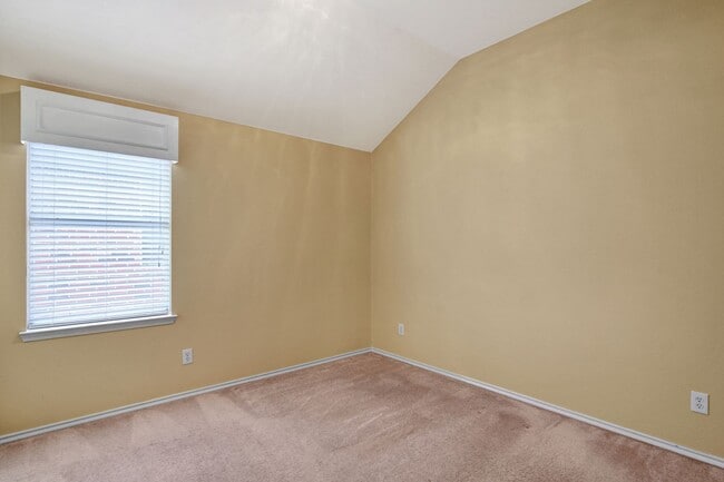 Building Photo - North McKinney Beauty