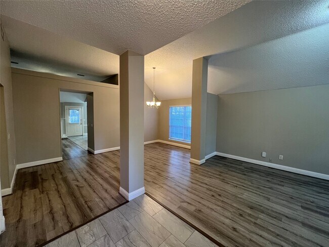 Building Photo - 187 Sandpebble Dr