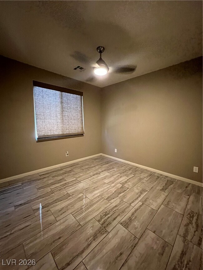 Building Photo - 9126 Reinberg St