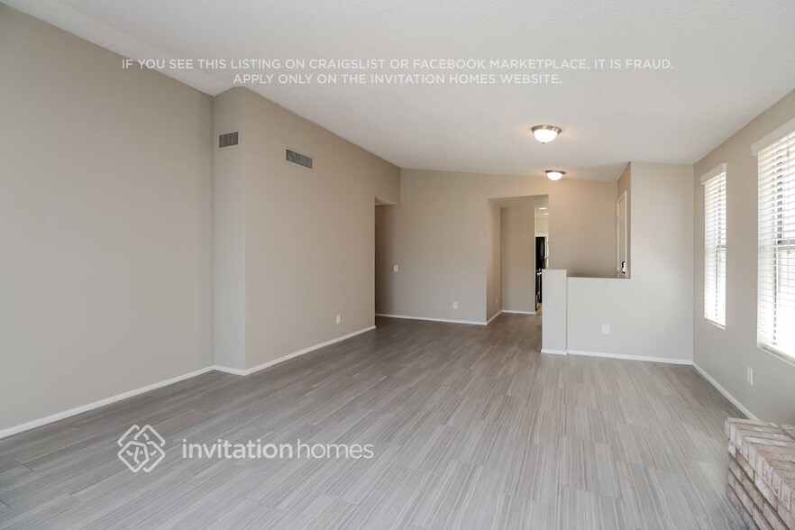 Building Photo - 2140 N College Ct