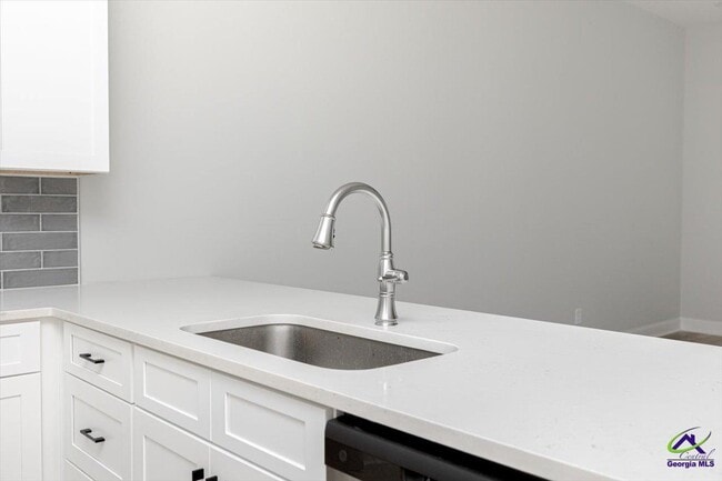 Building Photo - 1009 Northside Dr