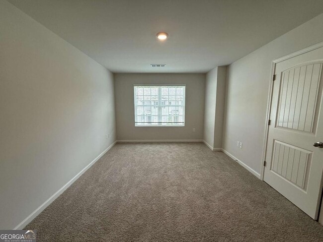 Building Photo - 1 Silverbell Ln NW