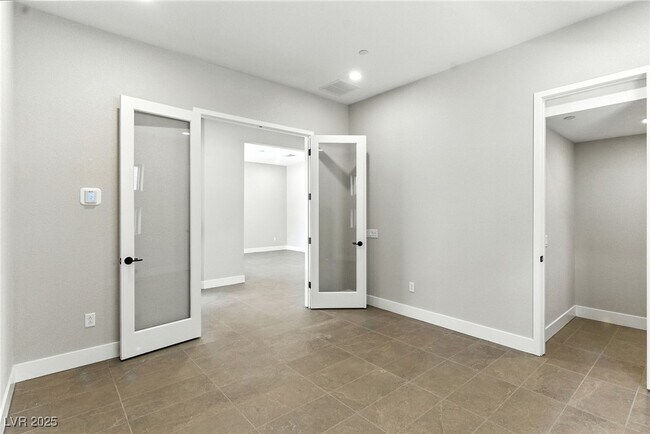 Building Photo - 10632 Rolling Vista Dr