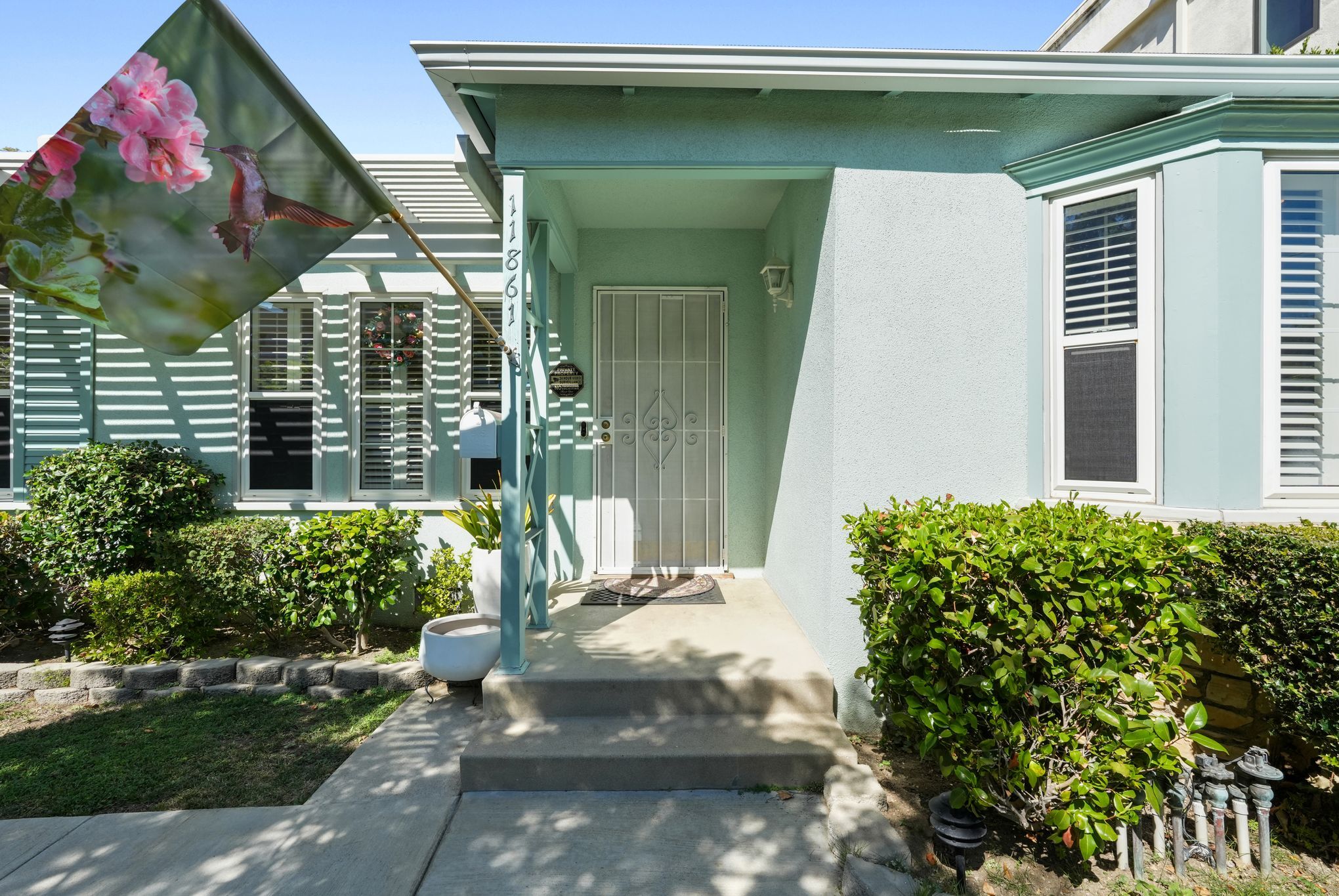Building Photo - 11861 Laurelwood Dr