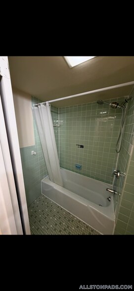 Building Photo - 1110 Commonwealth Ave