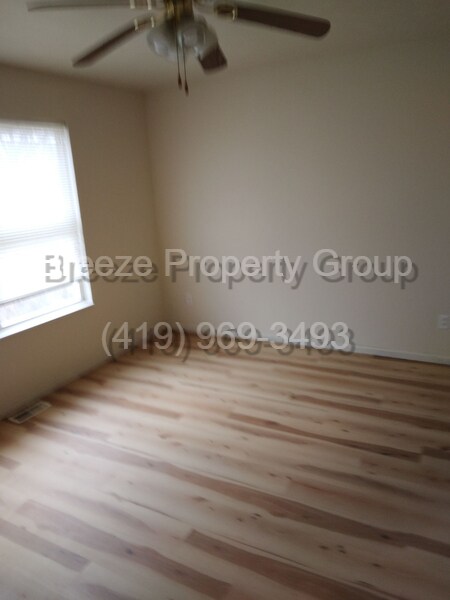 Building Photo - 132 S Forest Ave