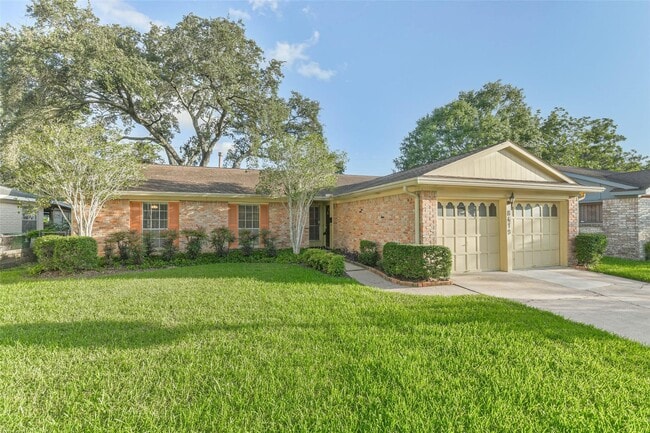 Building Photo - 8419 Stroud Dr