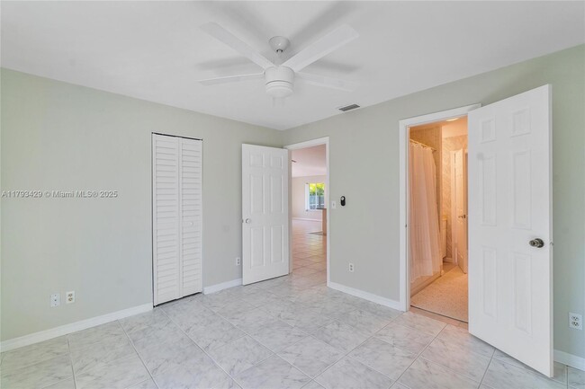 Building Photo - 11780 NW 27th Ct