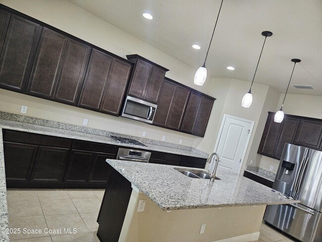 Building Photo - 3839 Poseidon Way