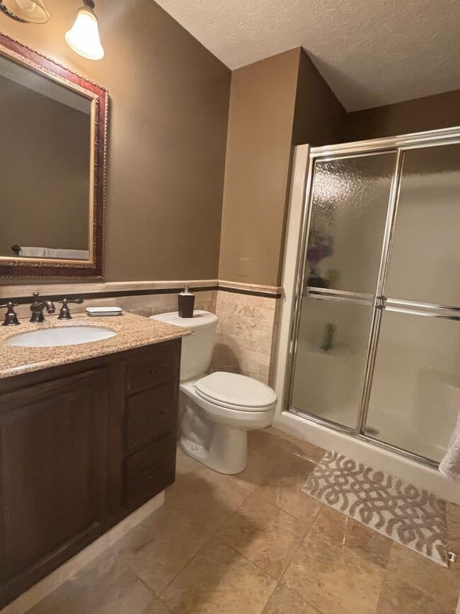 Building Photo - 4 Bed - 5 Bath with In-law Suite - Solon